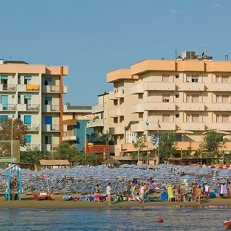 Отель San Giorgio Savoia Беллария-Иджеа-Марина Экстерьер фото